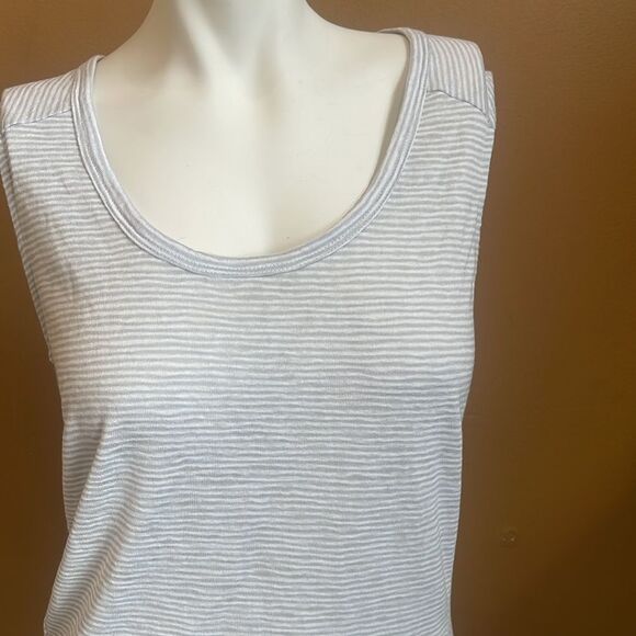 ATHLETA BREEZY STRIPE MUSCLE TANK SIZE XS - Picture 2 of 11